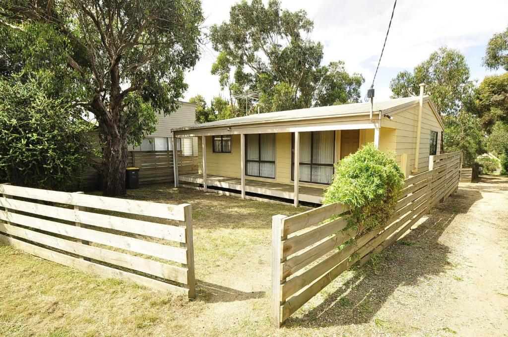Kates Cottage, Aireys Inlet Updated 2024 Prices Kates Cottage, Aireys Inlet Updated 2024 Prices