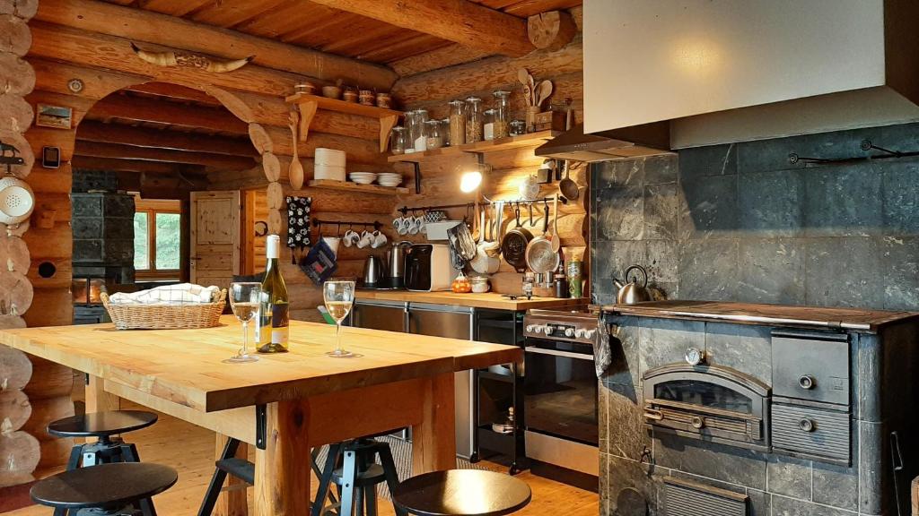 Fotografie z fotogalerie ubytování Raistiko Talu- Farmhouse, off-grid cabin and more v destinaci Punaküla