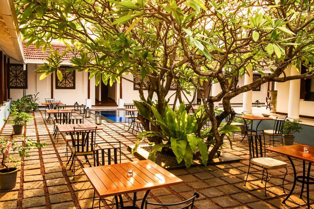 Residence on Park Street - 17