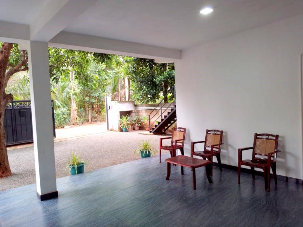 Zahrada ubytování Lion Home Stay Anuradhapura