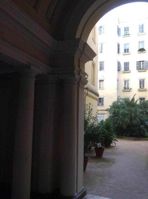 Фотография из галереи Little Rose Residence в Риме