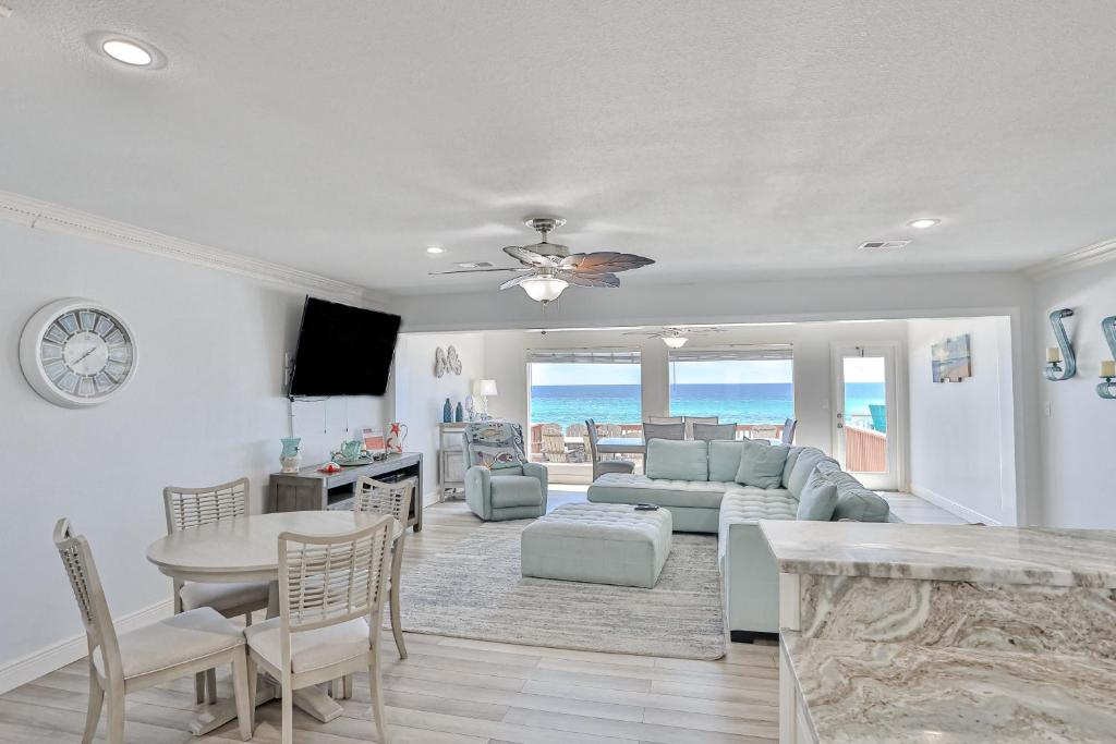 Captain's Quarters at Green Reef Townhomes, Destin (updated prices 2024)
