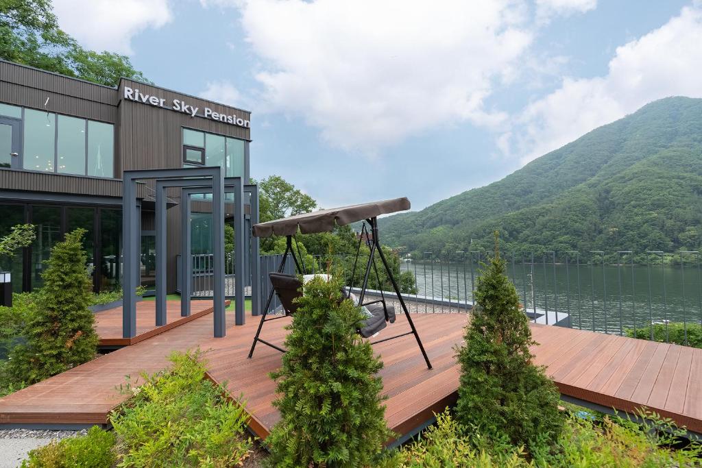 Riversky Pension
