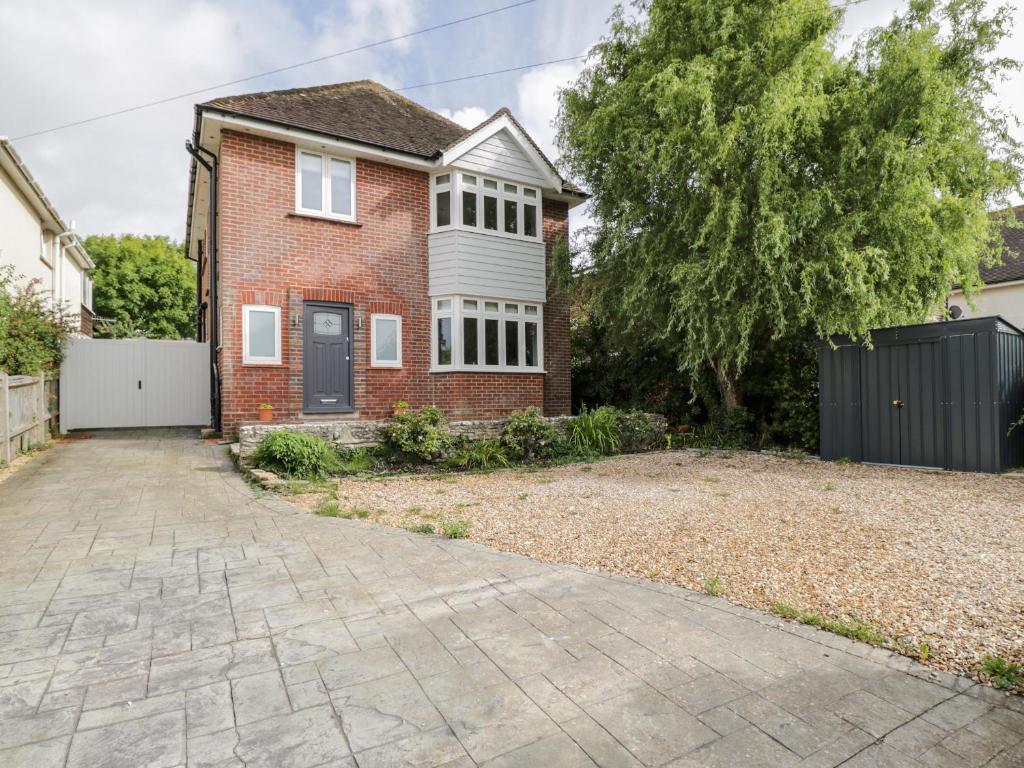 72 Ulwell Road, Swanage (updated prices 2024)