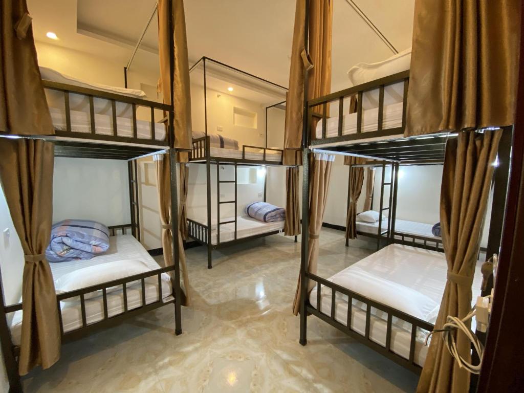 Ha Giang Ali Hostel - Bunk Bed In Mixed Dormitory Room