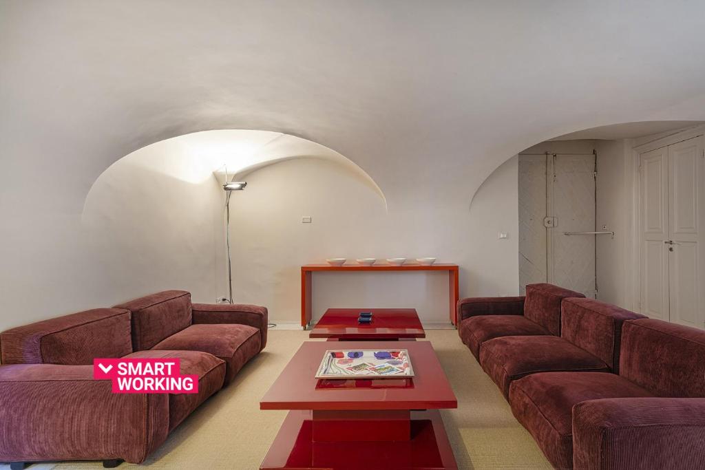 Posedenie v ubytovaní Garibaldi Glamorous Apartment by Wonderful Italy