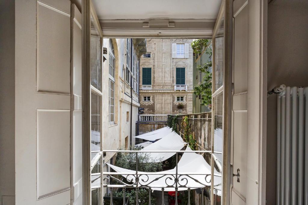 Balkón alebo terasa v ubytovaní Garibaldi Glamorous Apartment by Wonderful Italy