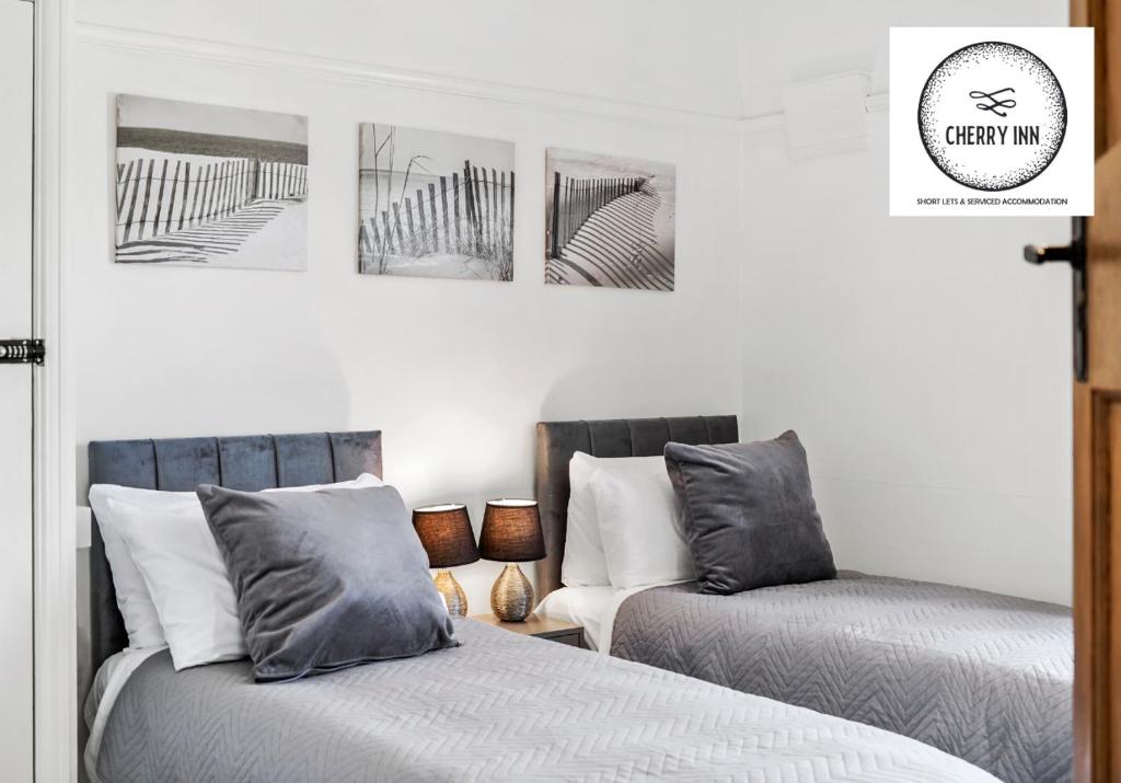 3 Bedroom House with Parking & Garden By Cherry Inn Short Lets & Serviced Accommodation Cambridge - Wohnung Mit Drei Schlafzimmern