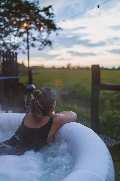 Hosté ubytování The Horrrsebox Tinyhouse Glamping