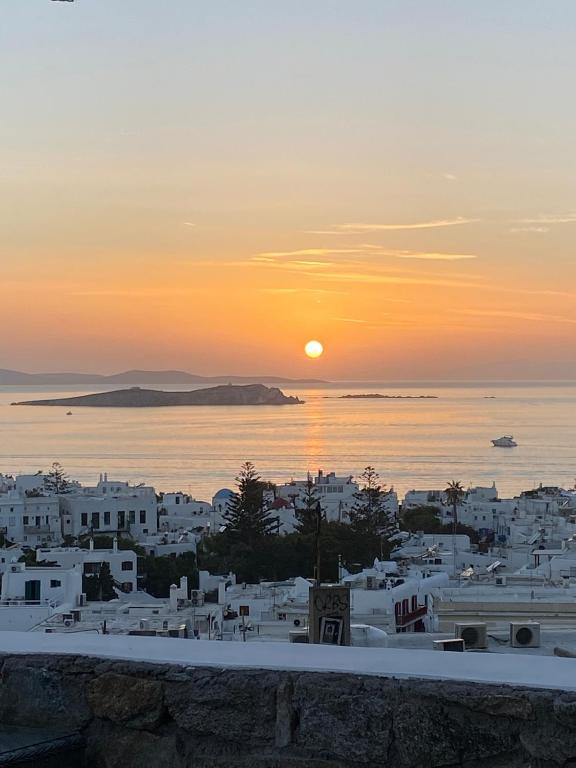 THE VIEW OF MYKONOS - 11