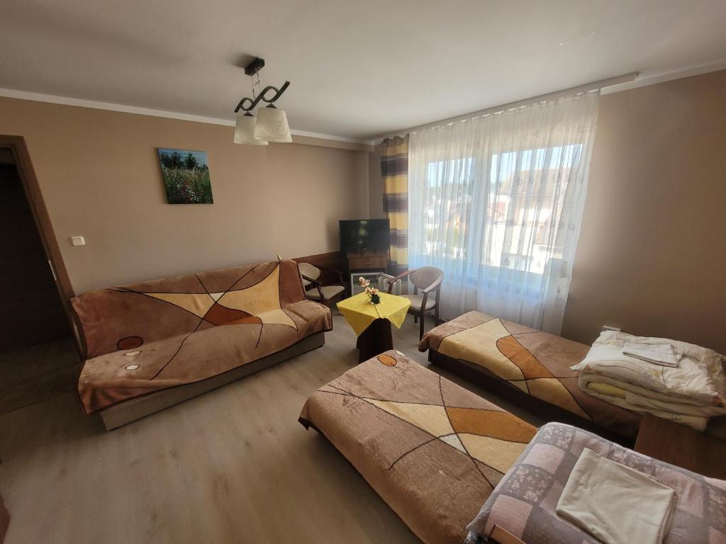 Dom gościnny Monika - Habitación Familiar Con Baño Privado