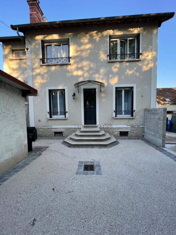 Fotografia z galérie ubytovania Le Domaine Des Yèbles - Appartement Calme et élégant v destinácii Avon