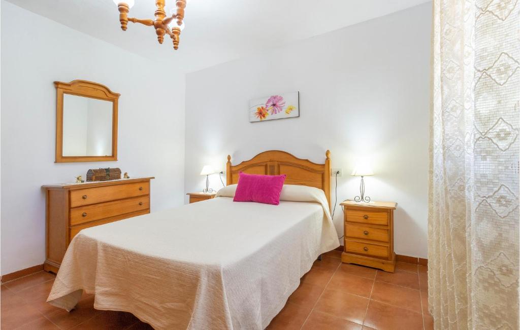 Posteľ alebo postele v izbe v ubytovaní Pet Friendly Home In Padul