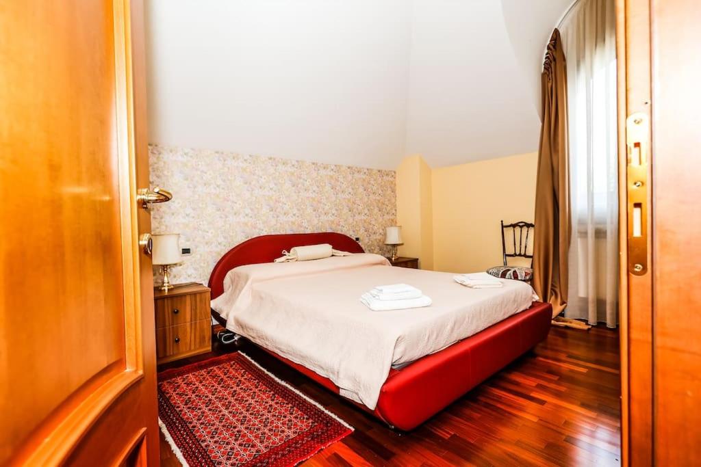 Zdjęcie z galerii obiektu Prestigioso appartamento di 70mq vicino Milano w mieście Legnano