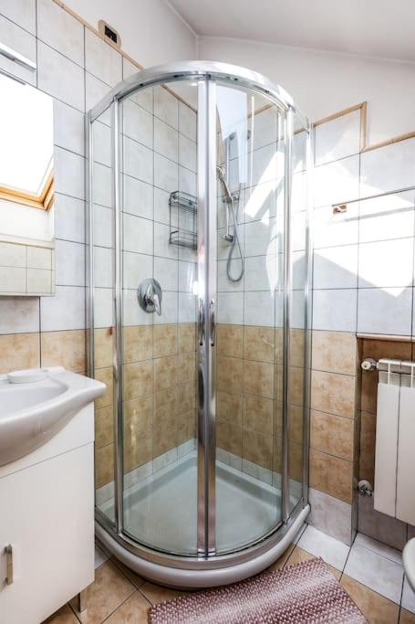 Zdjęcie z galerii obiektu Prestigioso appartamento di 70mq vicino Milano w mieście Legnano