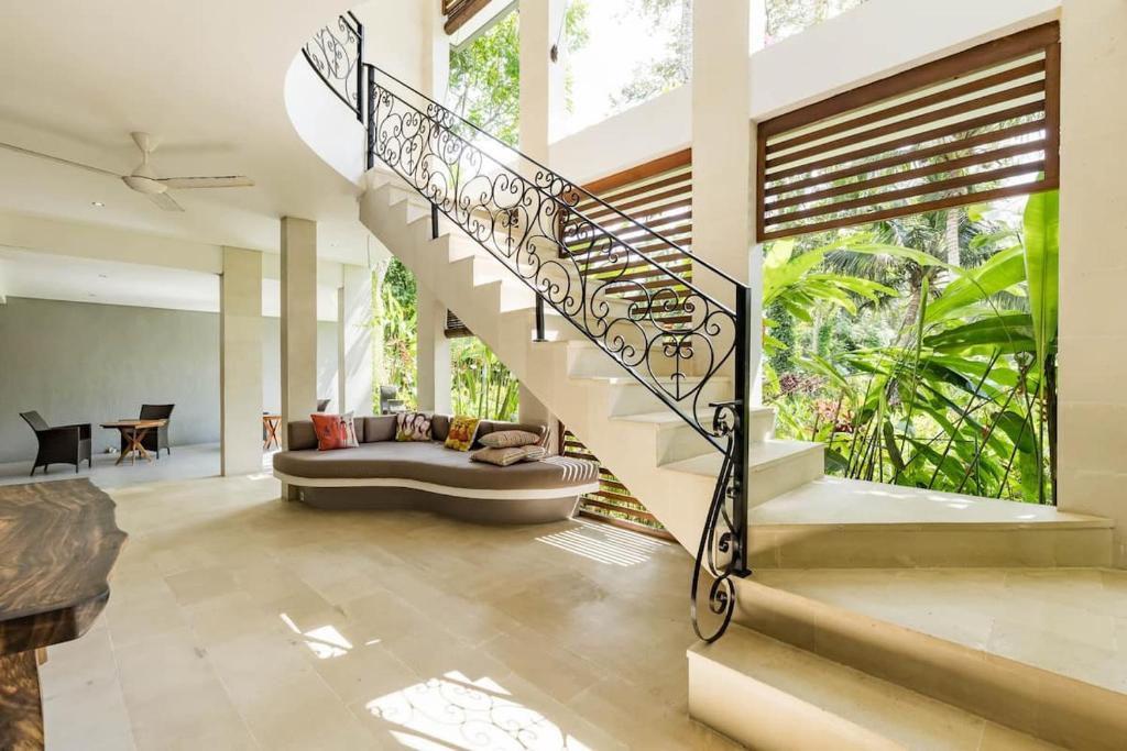 Posezení v ubytování Rama Gaia Villa Ubud