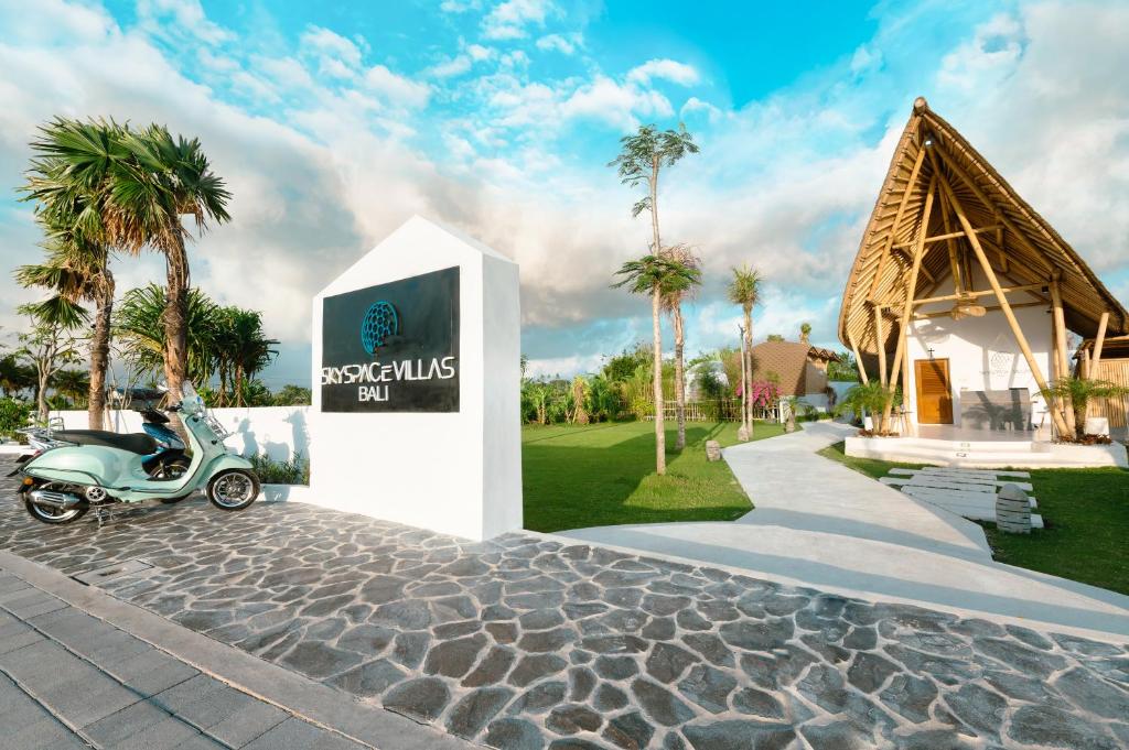 Zahrada ubytování Skyspace Villas Bali