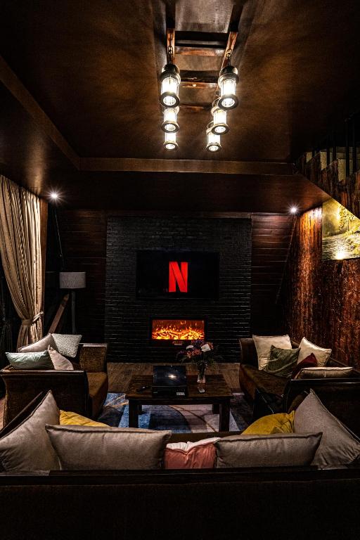 The Edgware Cabana - 13