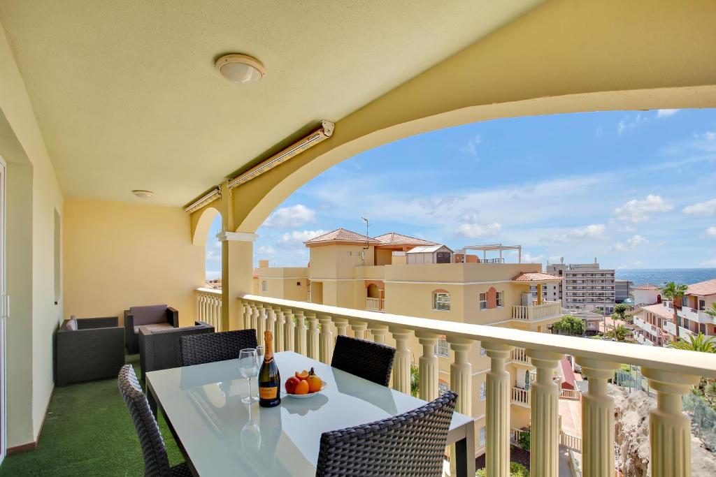 Kép SUN AND GREEN, Heated Pool, 3 Rooms, Air C szállásáról San Miguel de Abonában a galériában