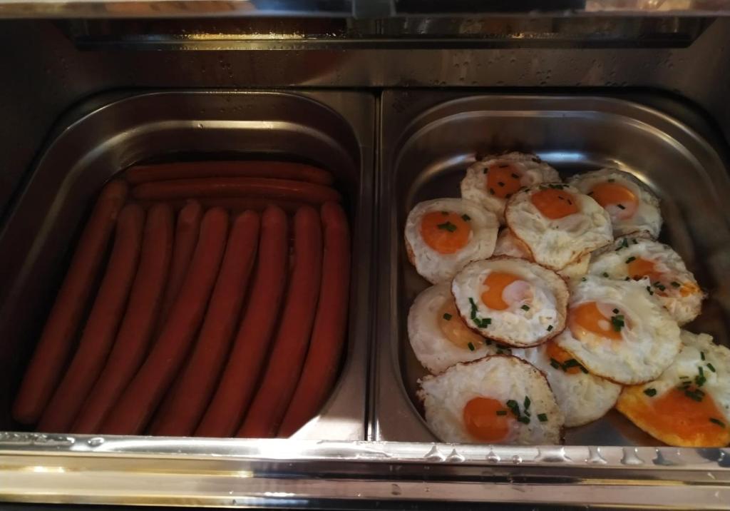 Jídlo v hotelu nebo okolí