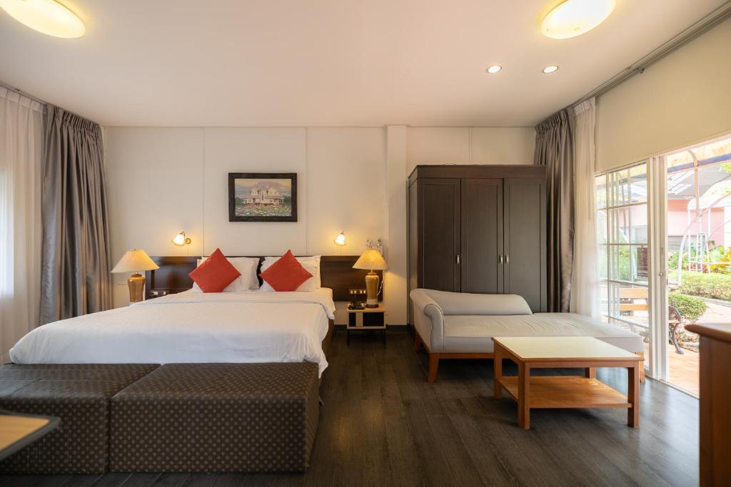 Bangkok Rama Hotel - Deluxe Bungalow With Garden View
