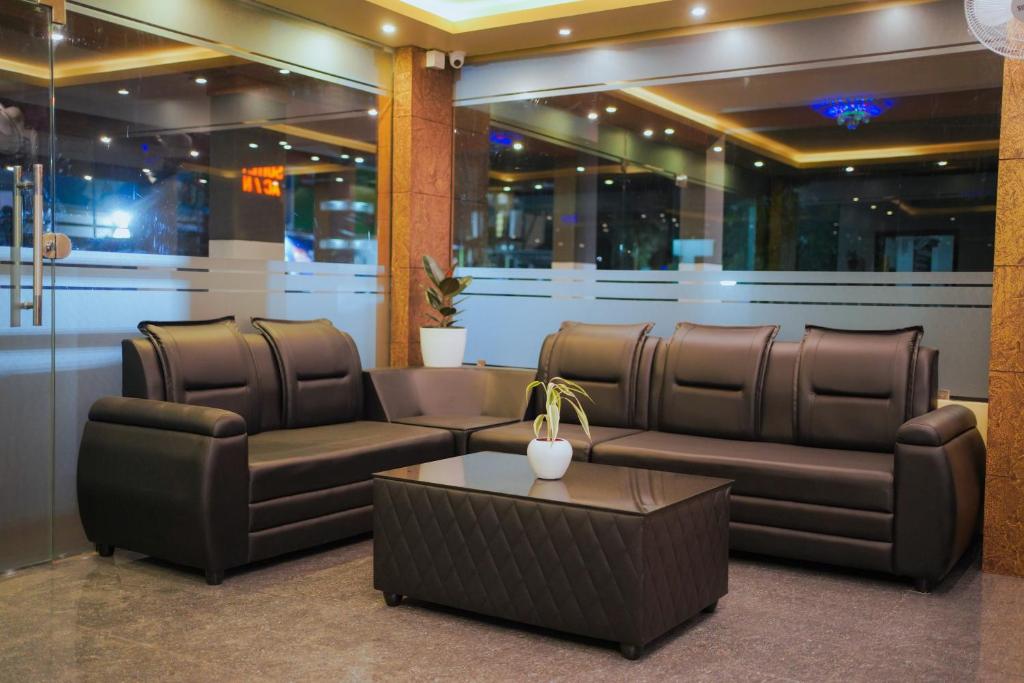 Posezení v ubytování BEVERLY SUITES