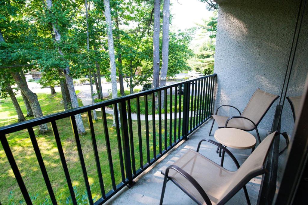 Holiday Inn Bar Harbor Regency Hotel, an IHG Hotel - Chambre Queen Standard Avec Deux Lits Queen