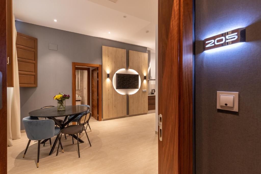 BiBo Suites San Agustín - 7