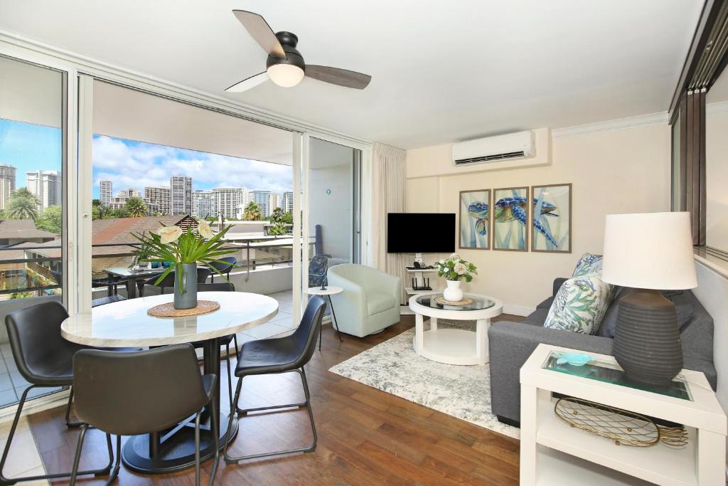 Regency on Beachwalk #32