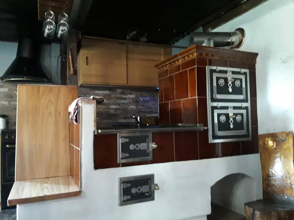 Kuchyň nebo kuchyňský kout v ubytování Chaloupka u lišáka