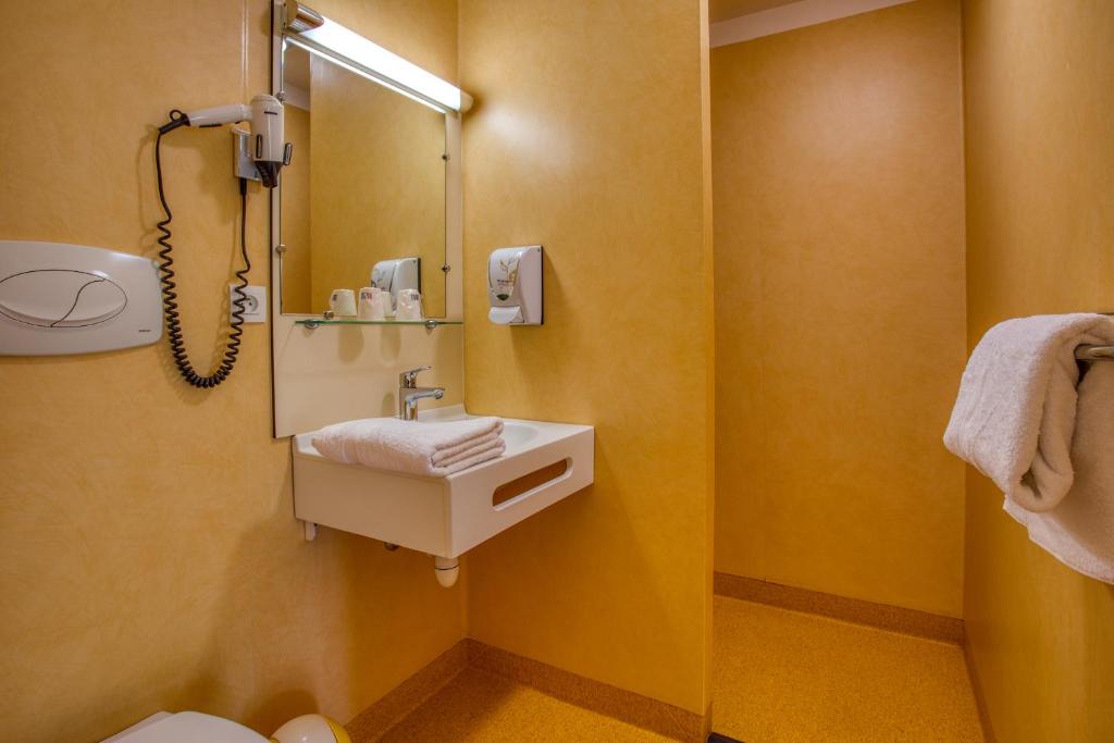 FASTHOTEL Sarlat - Abbys Hotel - 15