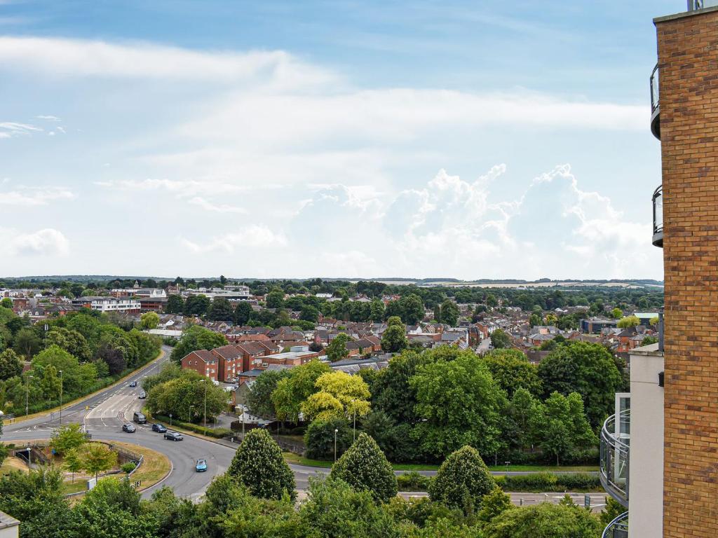 Holiday home Basingstoke Skyline Southern View UK40167, UK