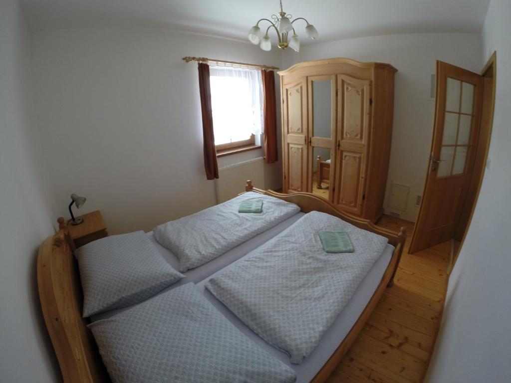 Postel nebo postele na pokoji v ubytování Chata Terezka