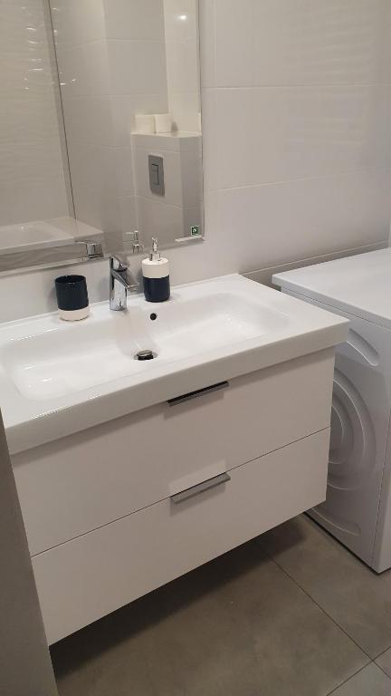 Zdjęcie z galerii obiektu Apartament na 6 piętrze w Warszawie