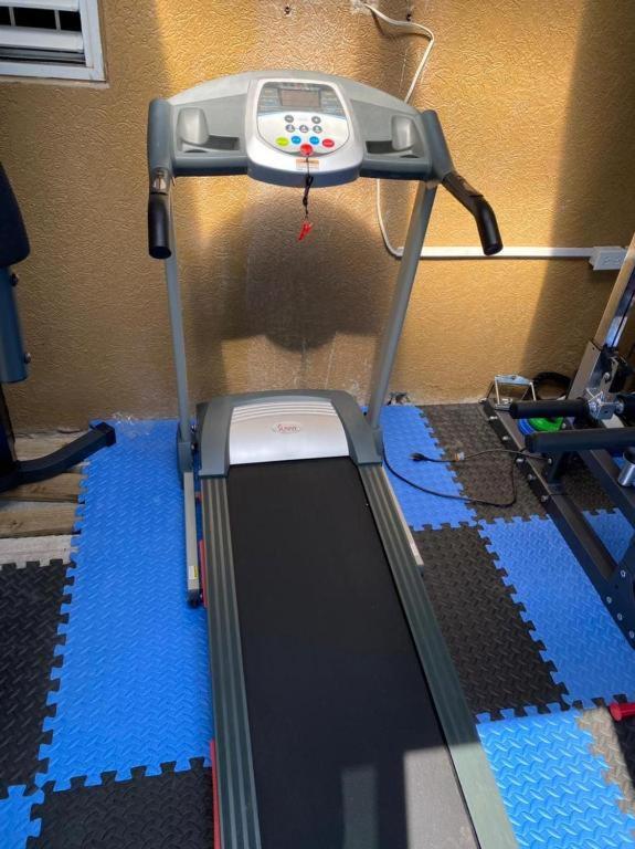 Fitness centrum a/nebo fitness zařízení v ubytování PARADISE VILLa SLEEP 6 PRIVATE POOL