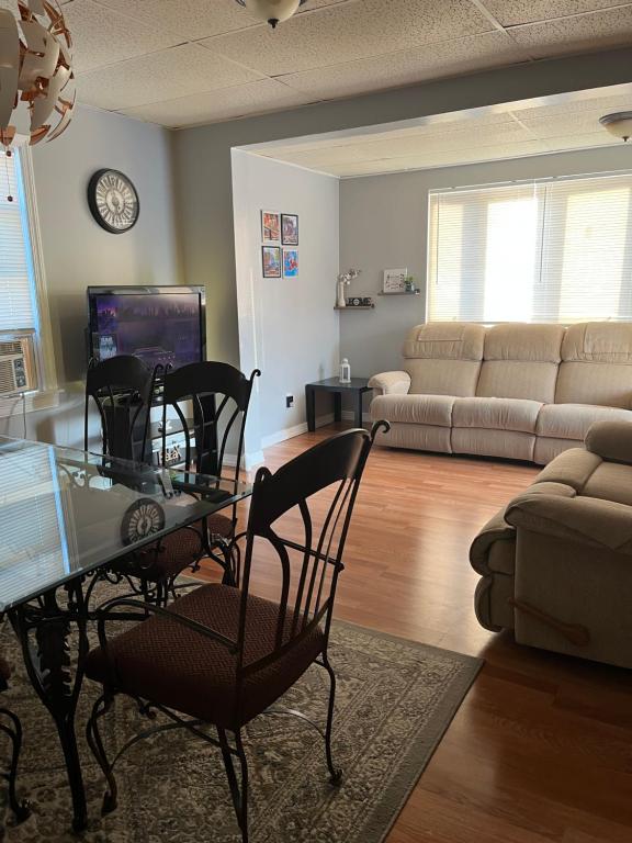 Lovely three Bedroom Apartment near Jersey city and Newyork, Linden