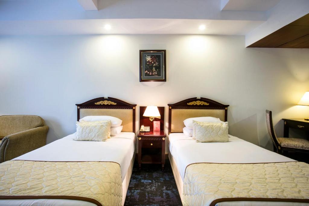 Hotel Sarina photo