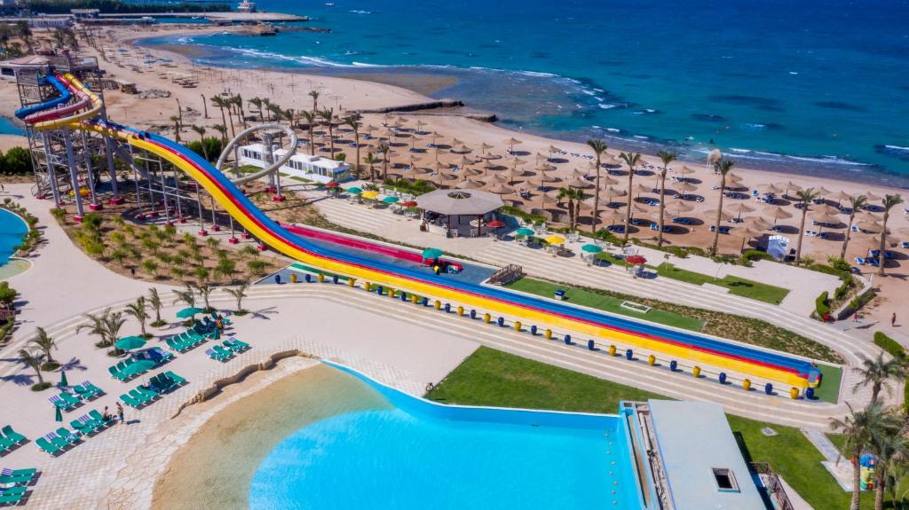 Bazén v ubytování Blend Club Aqua Resort nebo v jeho okolí