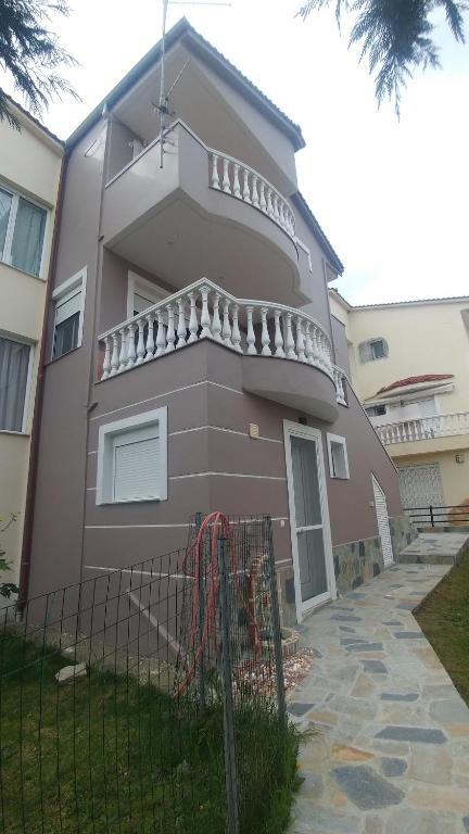 Budova, v ktorej sa apartmán nachádza