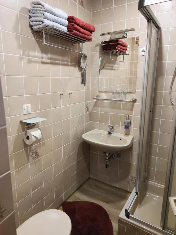 Koupelna v ubytování Gästehaus Moser