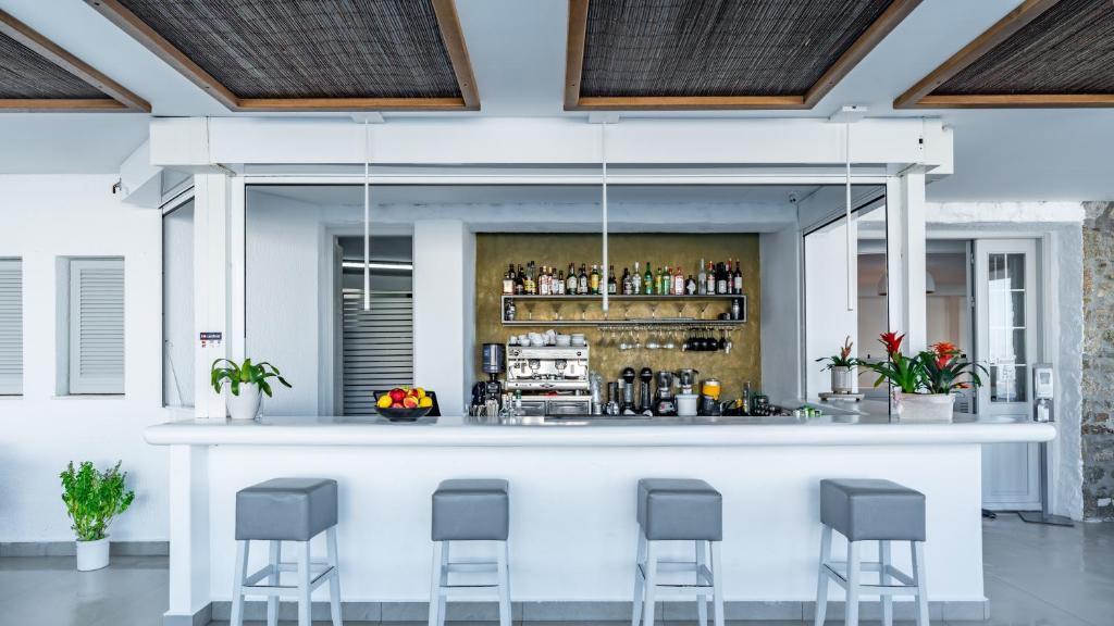 Manoula's Beach Mykonos Resort