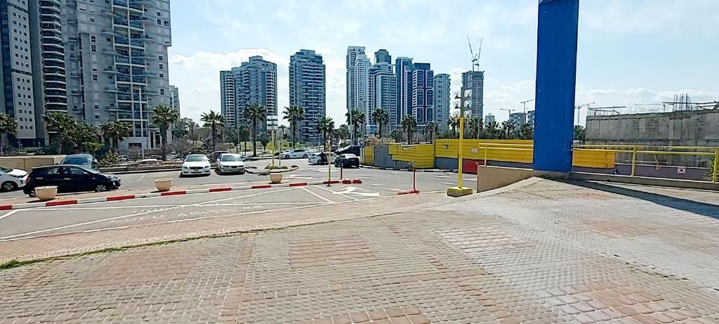 Fotografie z fotogalerie ubytování מלון דירות על הים בת ים 39 v destinaci Bat Jam