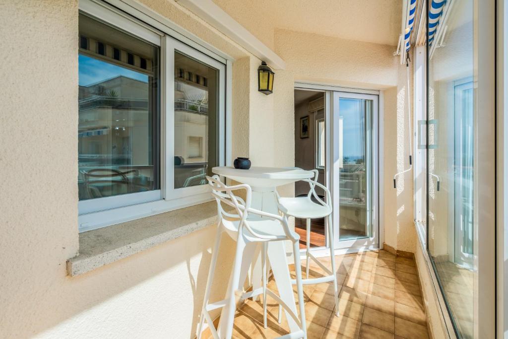 Balkón nebo terasa v ubytování WELCS APARTAMENTO 015 EMP con terraza y vistas