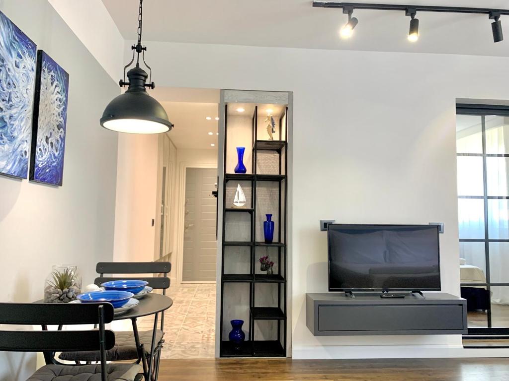 Center of Tirana "Blue Marine" Studio Apartment - Image 7