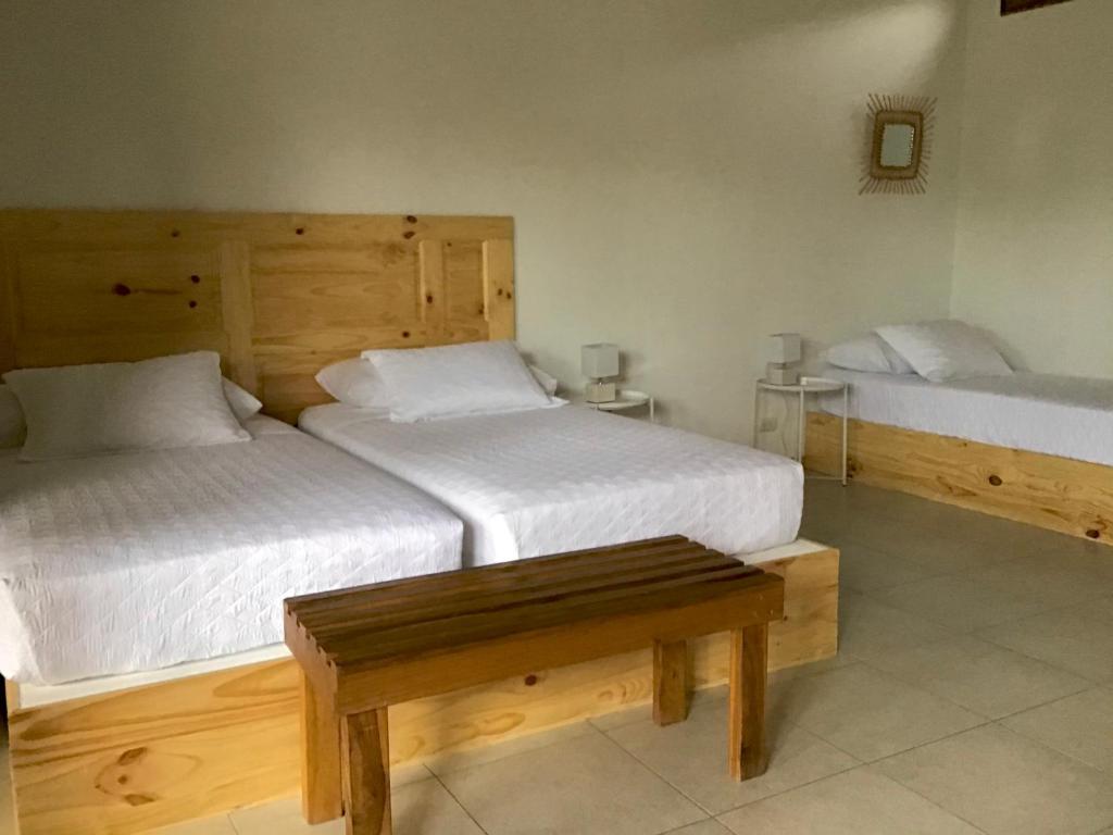 Postel nebo postele na pokoji v ubytování Hotel Indalo adults only
