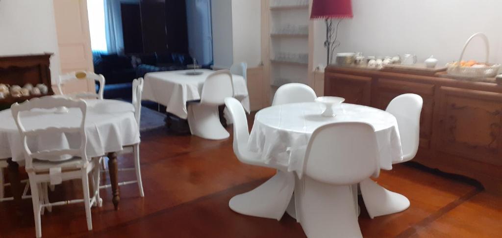 Fotografia z galérie ubytovania Le Domaine d'Élise Chambres et table d'hôtes - Vosges v destinácii Saint-Ouen-lès-Parey