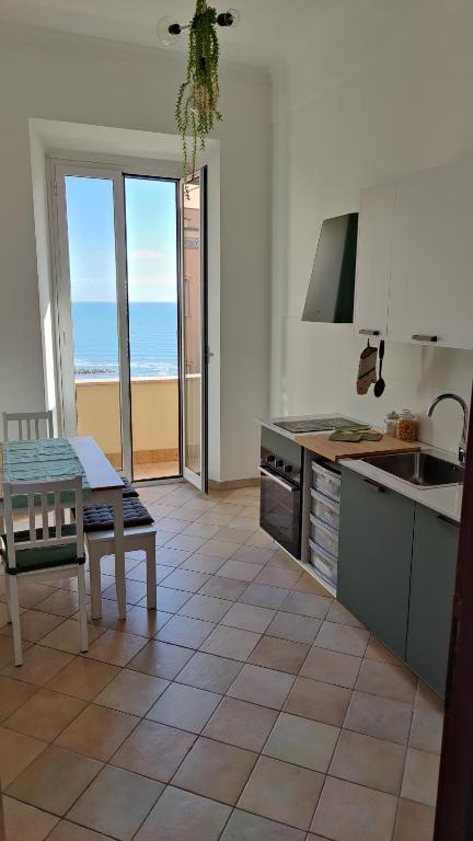 Fotografia z galérie ubytovania BellaVista, il tuo soggiorno vista mare! v destinácii Nettuno