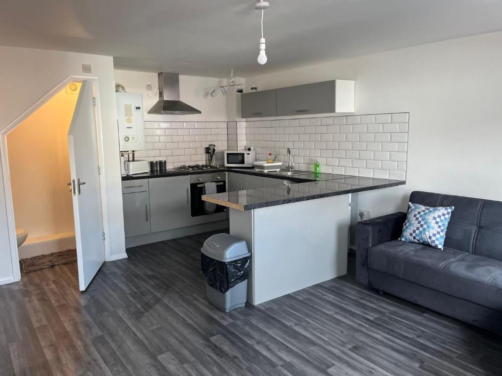 2 bed hengrove