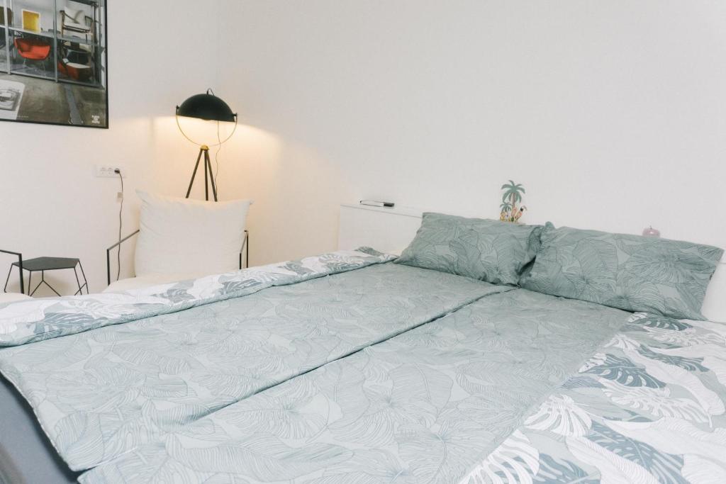 meebo apartments - Apartment