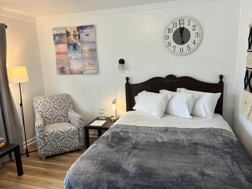 Postel nebo postele na pokoji v ubytování Cobmin Ridge Motel